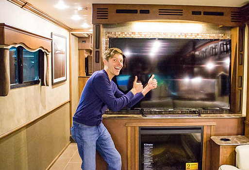 Las Vegas RV Motorcoach TV & Stereo Customization